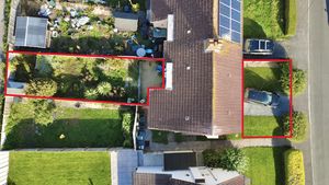 Gardens & Parking - click for photo gallery